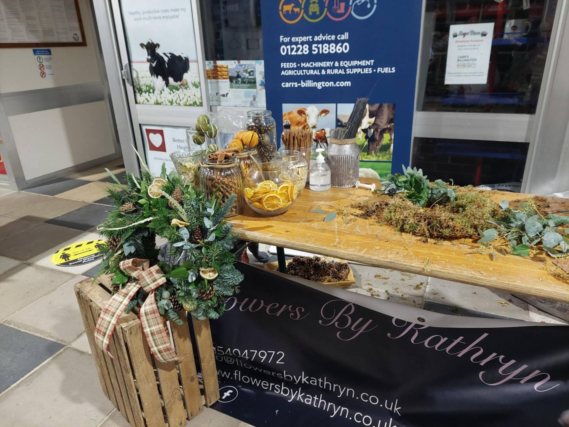 Wreath Making Class HH Group PLC